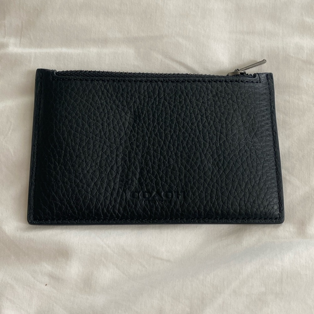 Coach | NWT Men’s Black Leather Slim Zip Card Case